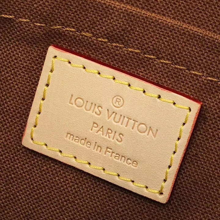 LOUIS VUITTON - SAC À BANDOULIÈRE