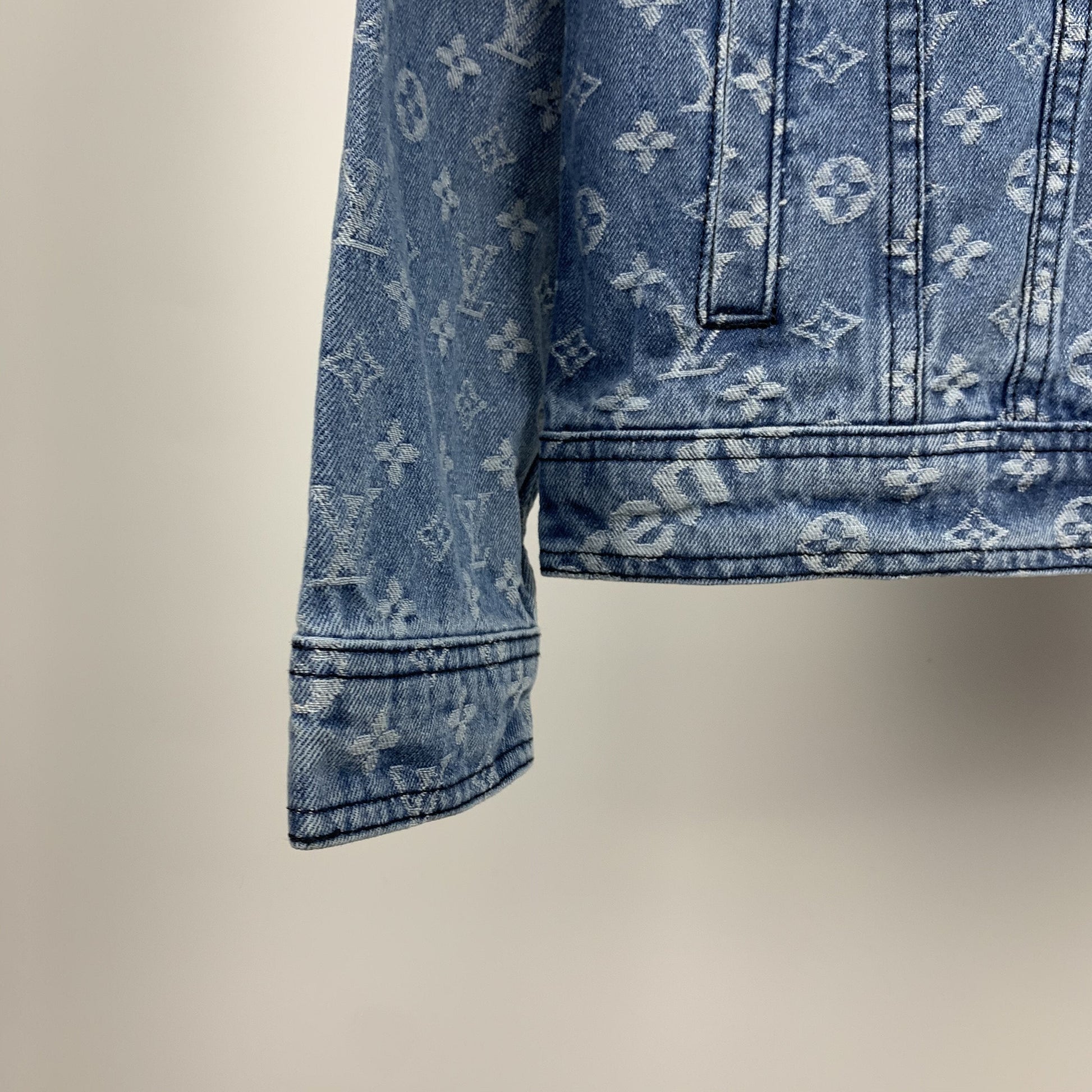 LOUIS VUITTON - JACKET